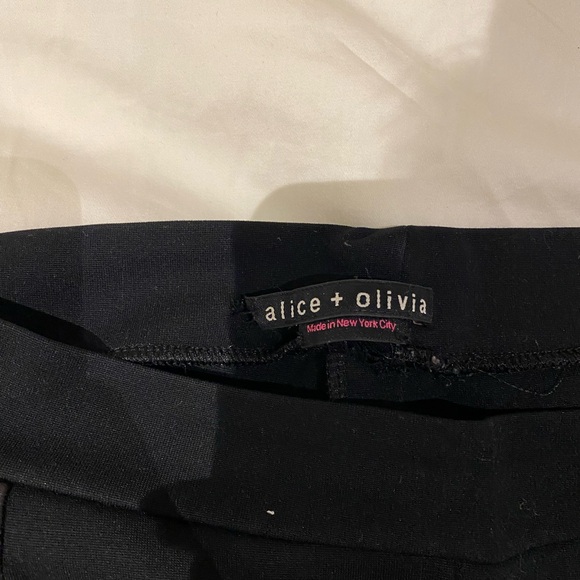 Alice & Olivia Legging with Leather Detail - Picture 4 of 5